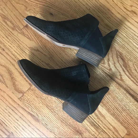 Vince Camuto | Shoes | Vince Camuto 